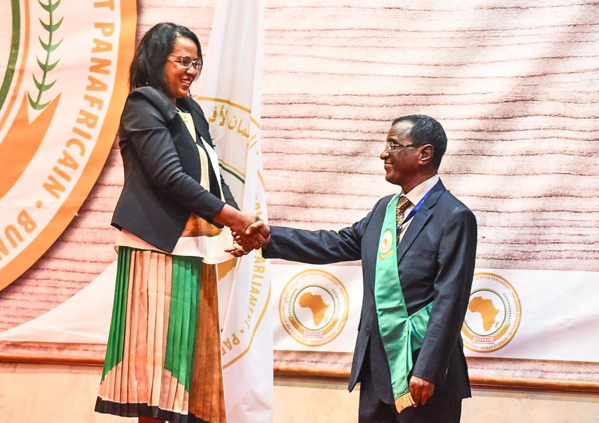 AfrikParliament's tweet photo. Hon. Lucia Dos Passos, Acting President, officiated the swearing-in of new members from 12 @_AfricanUnion member states during the Extraordinary Session of the 6th Parliament. #PAPSession https://t.co/ioJxdQyucj