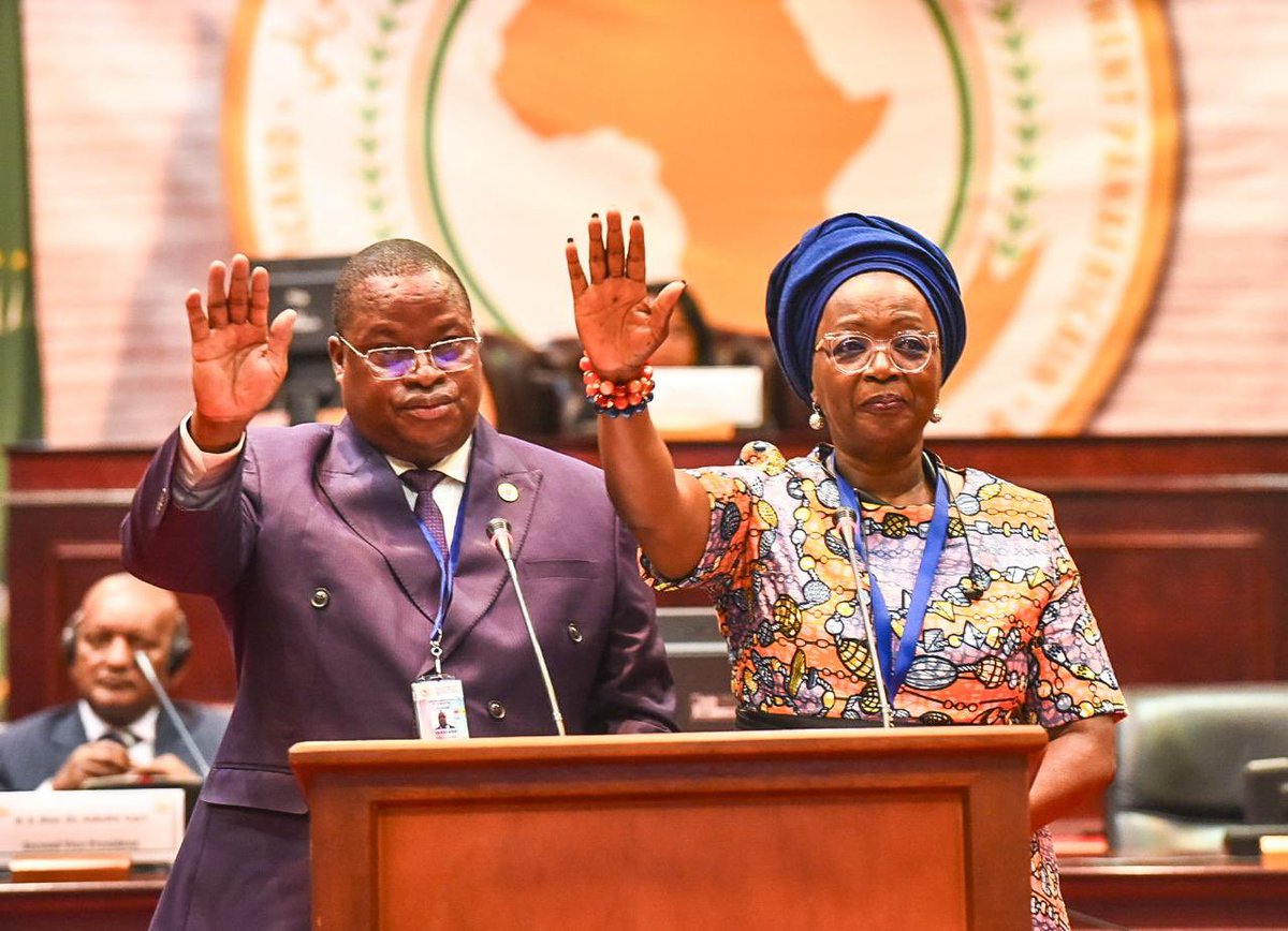 AfrikParliament's tweet photo. Hon. Lucia Dos Passos, Acting President, officiated the swearing-in of new members from 12 @_AfricanUnion member states during the Extraordinary Session of the 6th Parliament. #PAPSession https://t.co/ioJxdQyucj