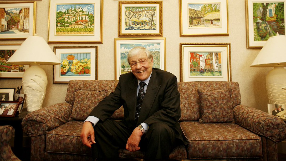 Peacebuilders wishes to take a moment to celebrate the life and achievements of The Honourable Roland Roy McMurtry (OC, OOnt, KC), former Chief Justice of Ontario.

We are deeply grateful for his invaluable contributions and extend our heartfelt condolences to his family.