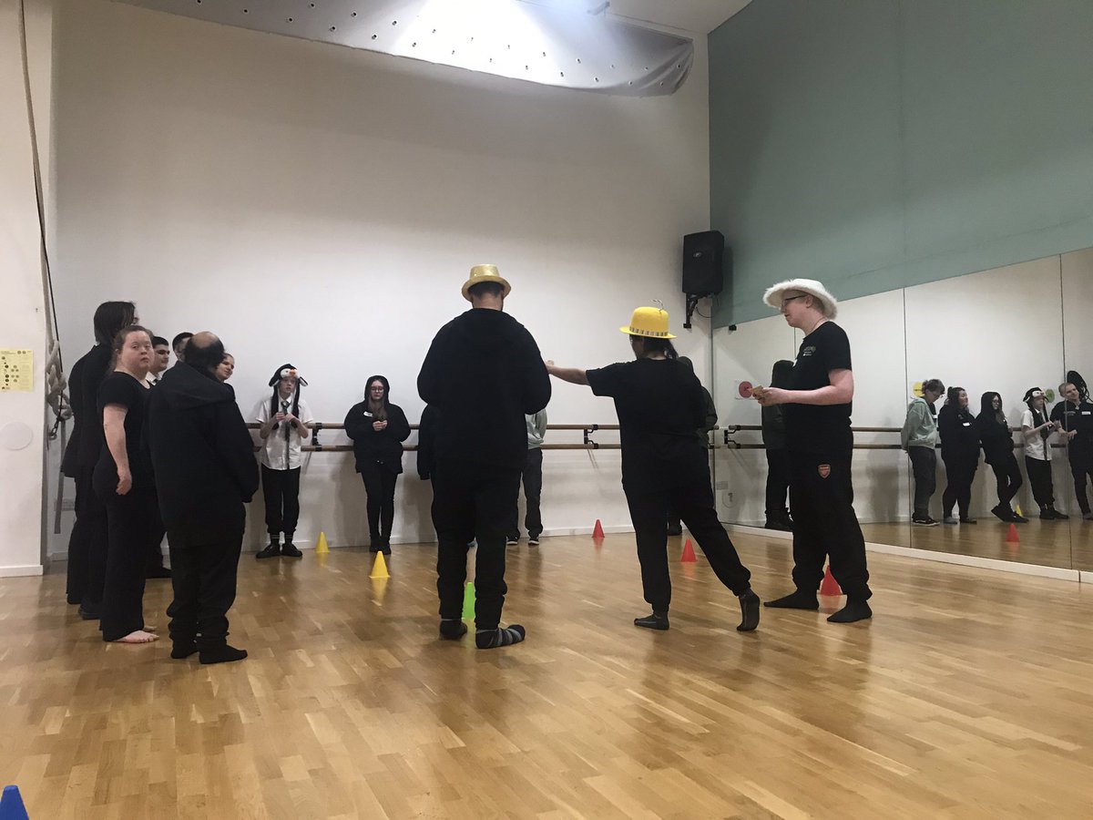 Hubbub Theatre tweet media