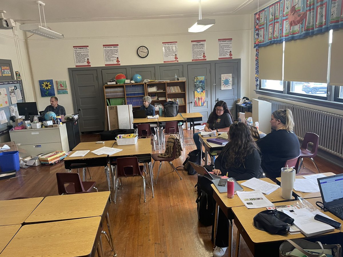 CCS Plan day for analysis of student writing, content knowledge, congruent scoring practices, and planning based on those discussions. @CCSchoo1s <a href="/RitterCCS/">Adam Ritter</a>