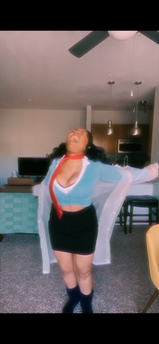 brielueW's tweet image. “Ghosted” 🧍🏽‍♀️ #cosplay #patrickbateman