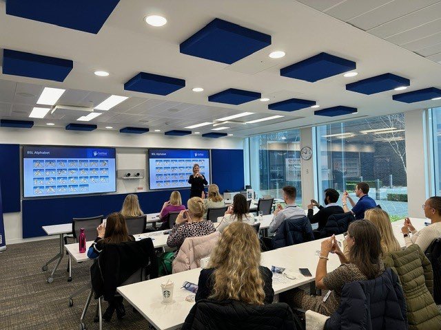 FeelHear Deaf Awareness tweet media