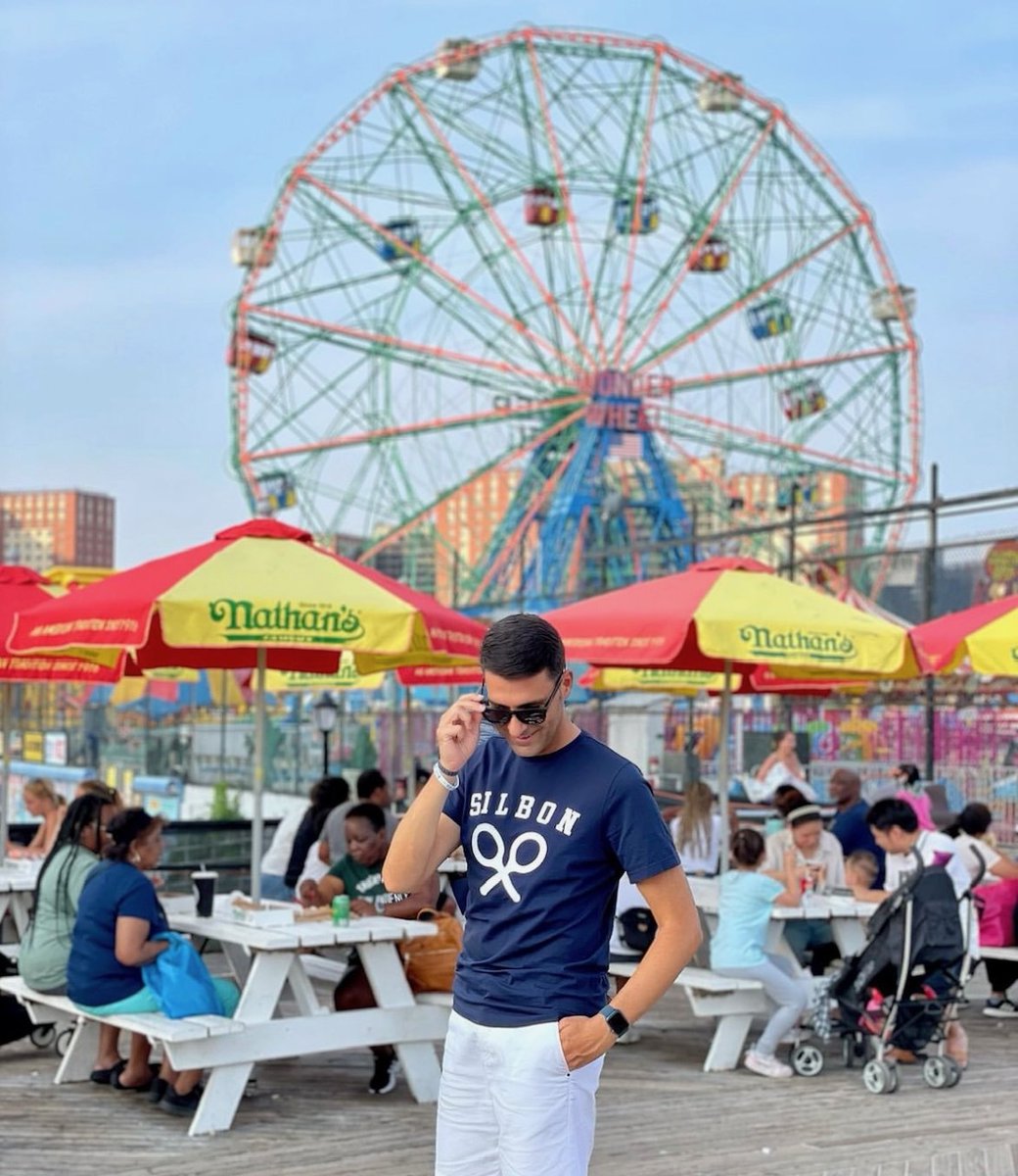 How we feel about @lunaparknyc opening for the season tomorrow 😎🎡 Come out, take a ride and grab a dog! 📸 @josemoregavi #coneyisland #openingseason #wonderwheel