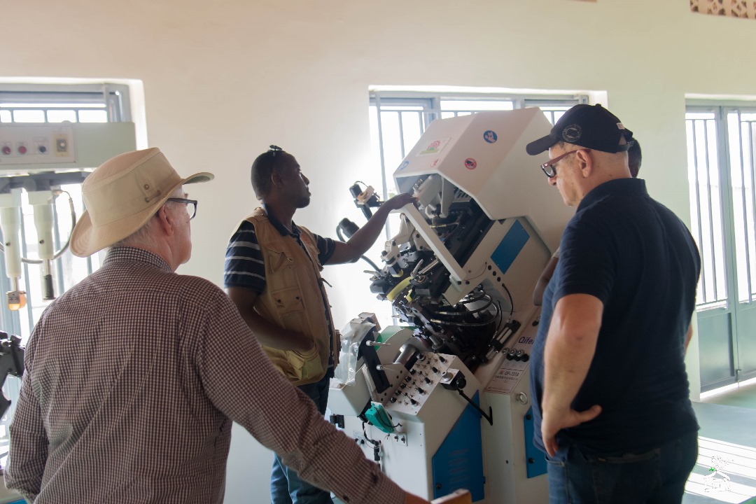 Maison_Shalom's tweet image. Visite de deux jours des membres du #programmeCLE, venus pour explorer les centres de formation de @Maison_Shalom et entendre les récits inspirants des bénéficiaires. Un partenariat prometteur pour un avenir solidaire.
@GbikpiRuth @ABC_RDBM @Fondation_PGL @AMC_corporatif