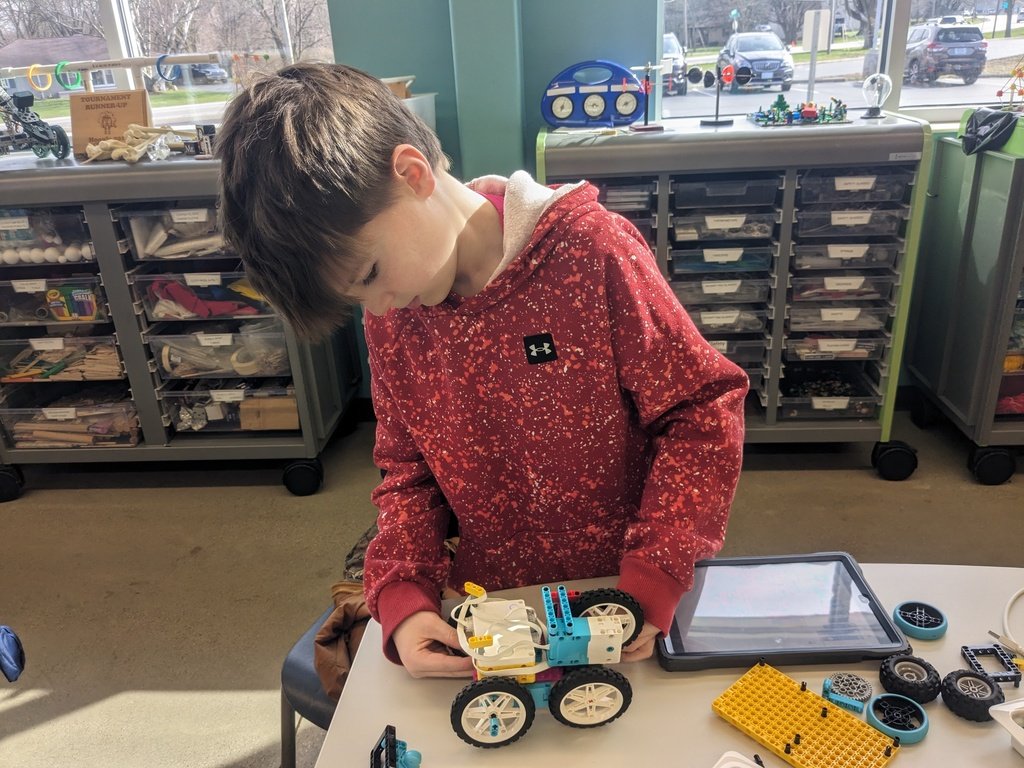 WashingtonSTEM tweet media