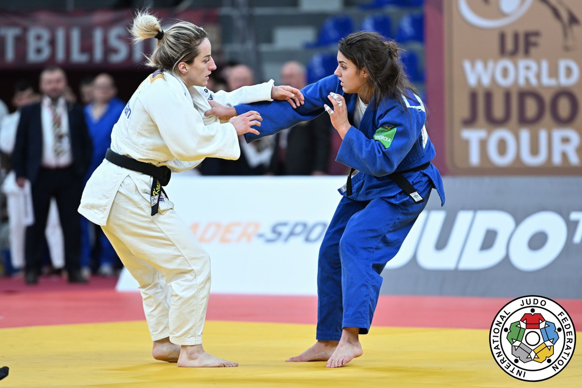 💥B R O N Z E🥉💪🇽🇰 Distria Krasniqi won the bronze medal at the Judo Grand Slam, being held in Tbilisi, Georgia. The Olympic champion added 500 Olympic points for the @Paris2024 Olympic Games. #KosovaJudo #roadtoparis2024 #TeamKosova