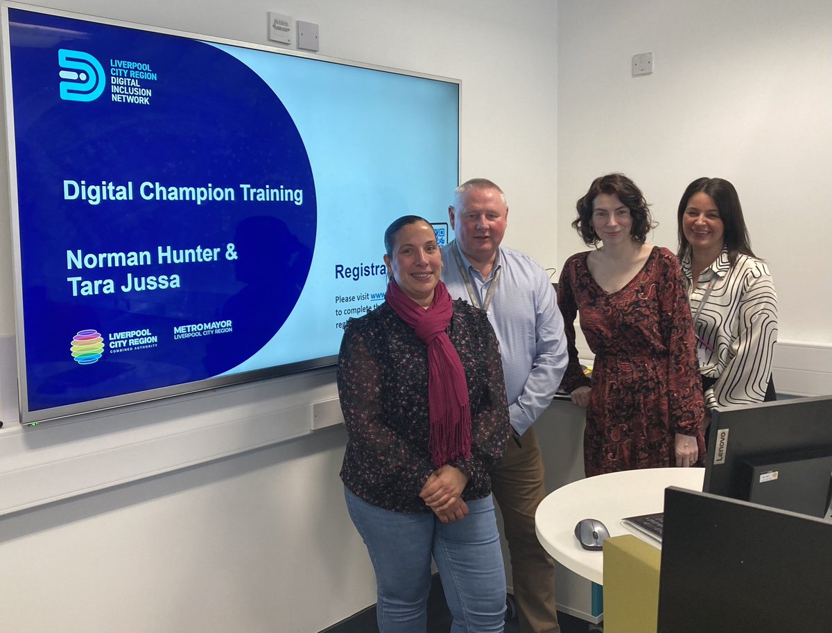 Mersey_Learn's tweet image. Delivering #DigitalChampion Training with @LpoolCityRegion for more information visit: liverpoolcityregion-ca.gov.uk/digital-inclus…