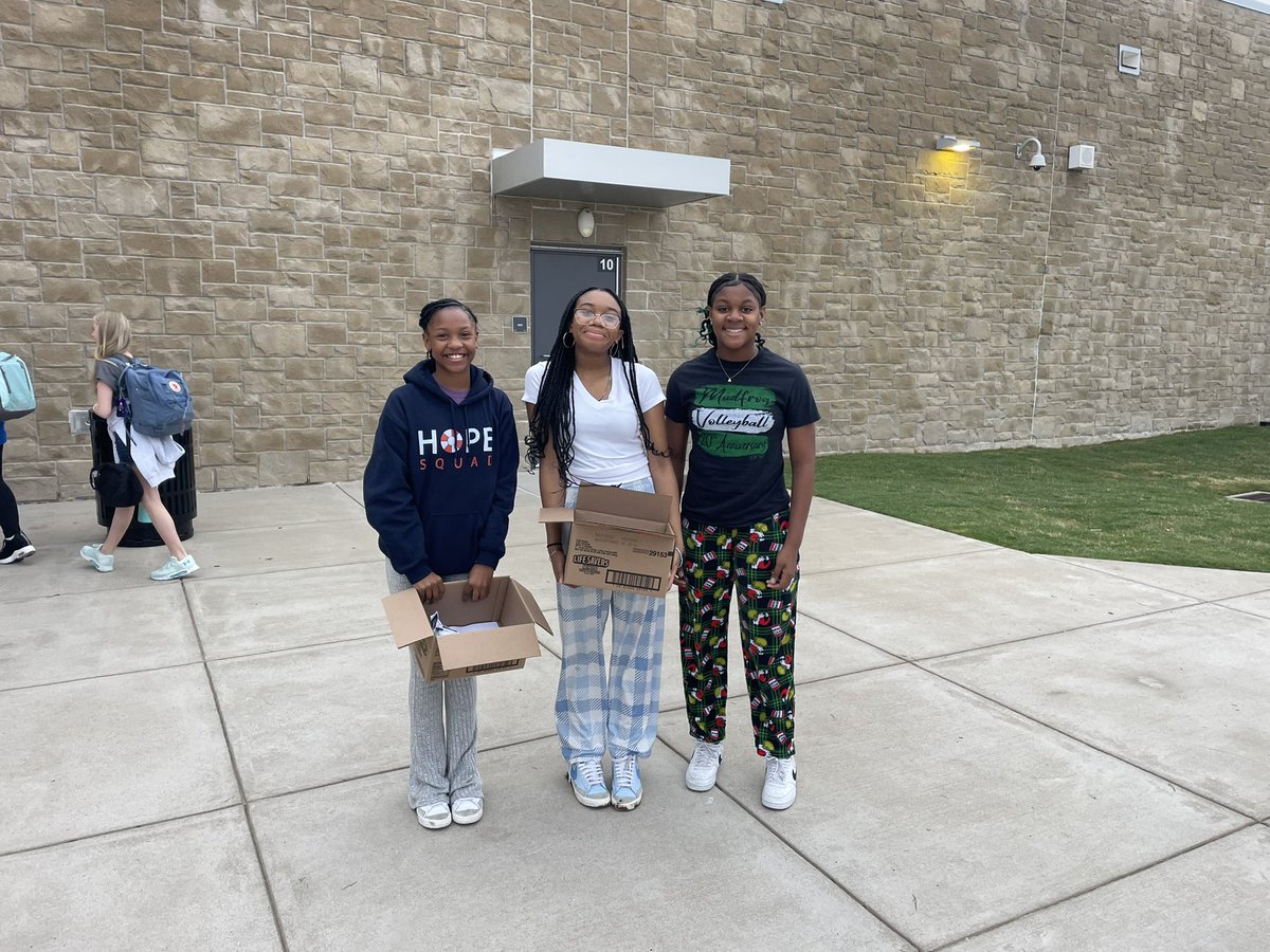 Coach_Shep1's tweet photo. Starting our last day of #HopeWeek2024 greeting students in the carpool lines & buses with some positive messages & a little treat! Today is Pajama/Athleisure Wear Day as we focus on “getting comfortable with talking about mental health”! #HopeWeek #PISDHopeWeek @ProsperHaysMS https://t.co/sXC9yUSREj