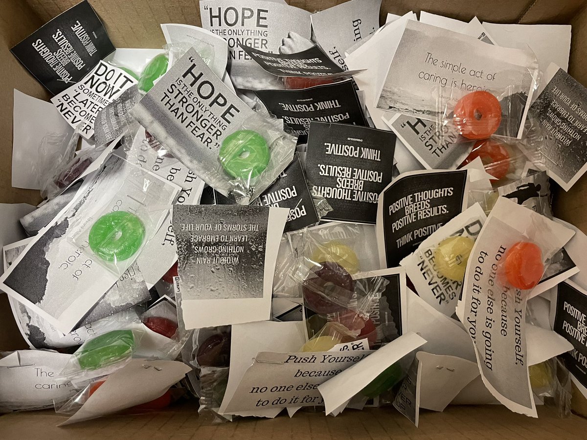 Starting our last day of #HopeWeek2024 greeting students in the carpool lines &amp; buses with some positive messages &amp; a little treat! Today is Pajama/Athleisure Wear Day as we focus on “getting comfortable with talking about mental health”! #HopeWeek #PISDHopeWeek <a href="/ProsperHaysMS/">Hays Middle School</a>