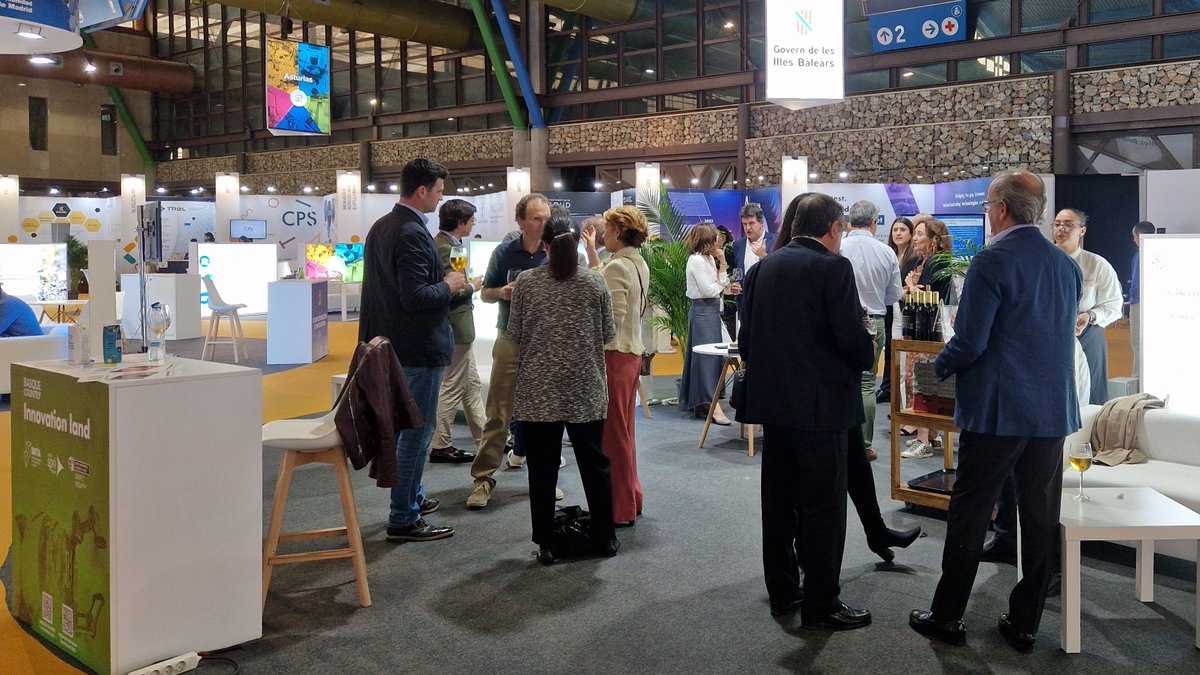 🟡 Tercer y último día en @ForoTransfiere! Desde #BRTA coincidimos que #transfiere ha sido una excelente oportunidad para visitar y conocer a entidades de investigación y tecnología de otras comunidades.🤝 Queremos agradecer todas las visitas recibidas a nuestro stand ¡Gracias!