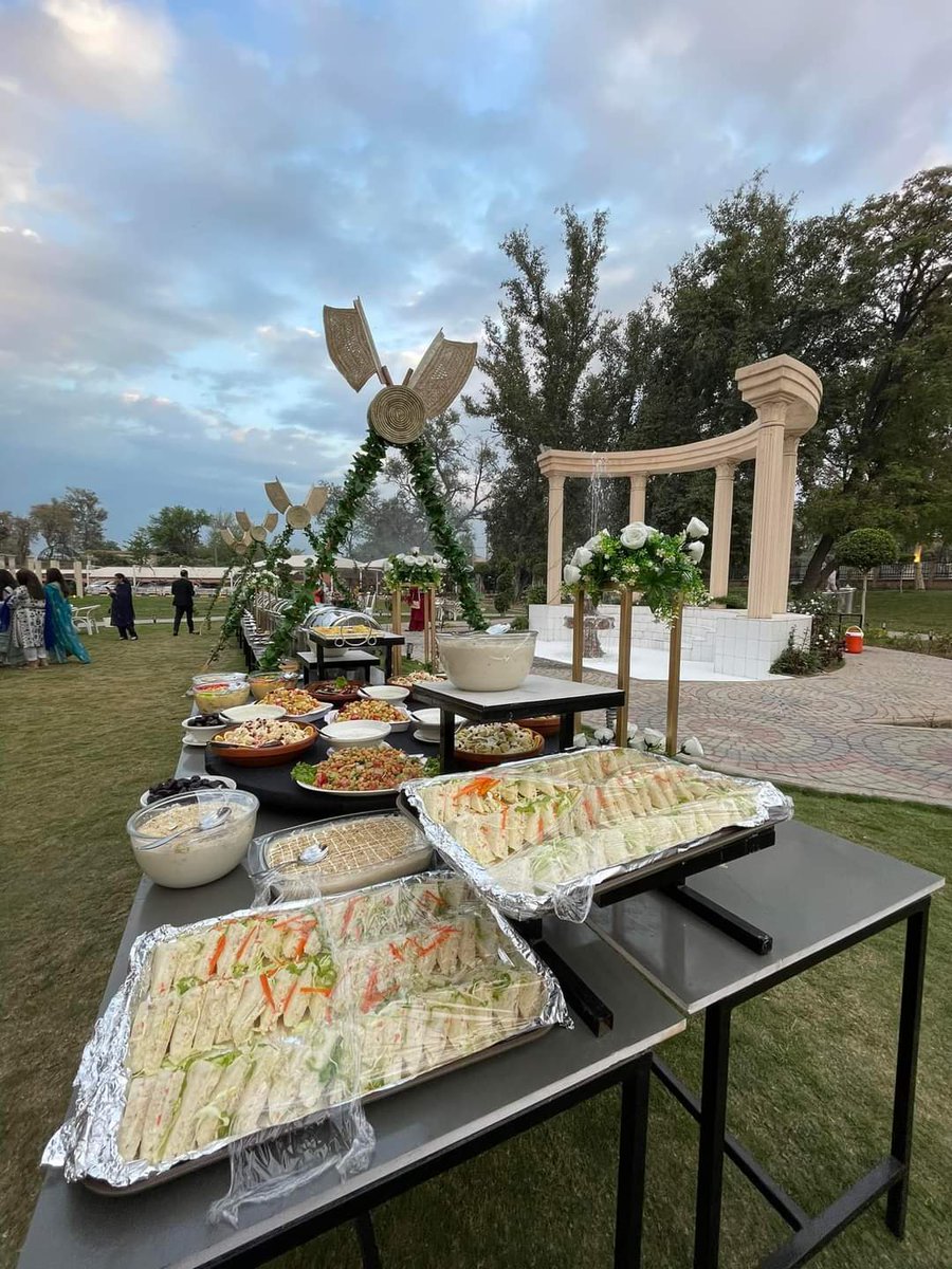 FrontlineIntell's tweet photo. #Iftaar buffet at Peshawar #Barracks
Each Person Buffet Price : 2250 + Tax
Amazing heritage place in Peshawar sakoon bhari jaga hai, jaha ap apne family friends ke sath akar enjoy krsakty hoLarge setup, well managed neat & clean… Alhmduillah
#Peshawar #Aftri #ramadanmubarak https://t.co/wNhF7vah3h