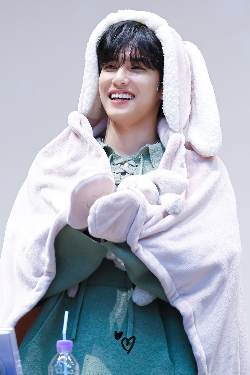 240322  대면팬싸
🐰💗

#DAY6 #WONPIL #데이식스 #원필