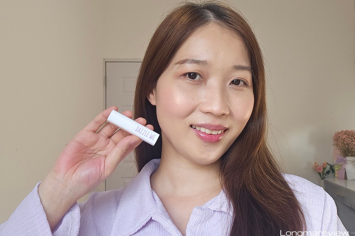 Longmareview's tweet photo. ให้เป็นลิปที่ทาแล้วปากฉ่ำอวบอิ่ม​ สมมงมาก👑DAZZLE ME Fruit Justice Lip Balm #05 สีBlack Honey🖤💜​ #บาล์มดำเปลี่ยนสี​ ตามpH​ผิว ได้ปากอมชมพู​สุขภาพ​ดีสุดๆ บางเบาไม่เหนอะ​​ ความชุ่มชื้นให้10/10 แท่งเดียวใช้ทาบำรุงก่อนนอน​ ใช้เป็นลิปไพรเมอร์​ก็เริ่ด #dazzleme #LipBalmBlackHoney https://t.co/70PhIP7o11