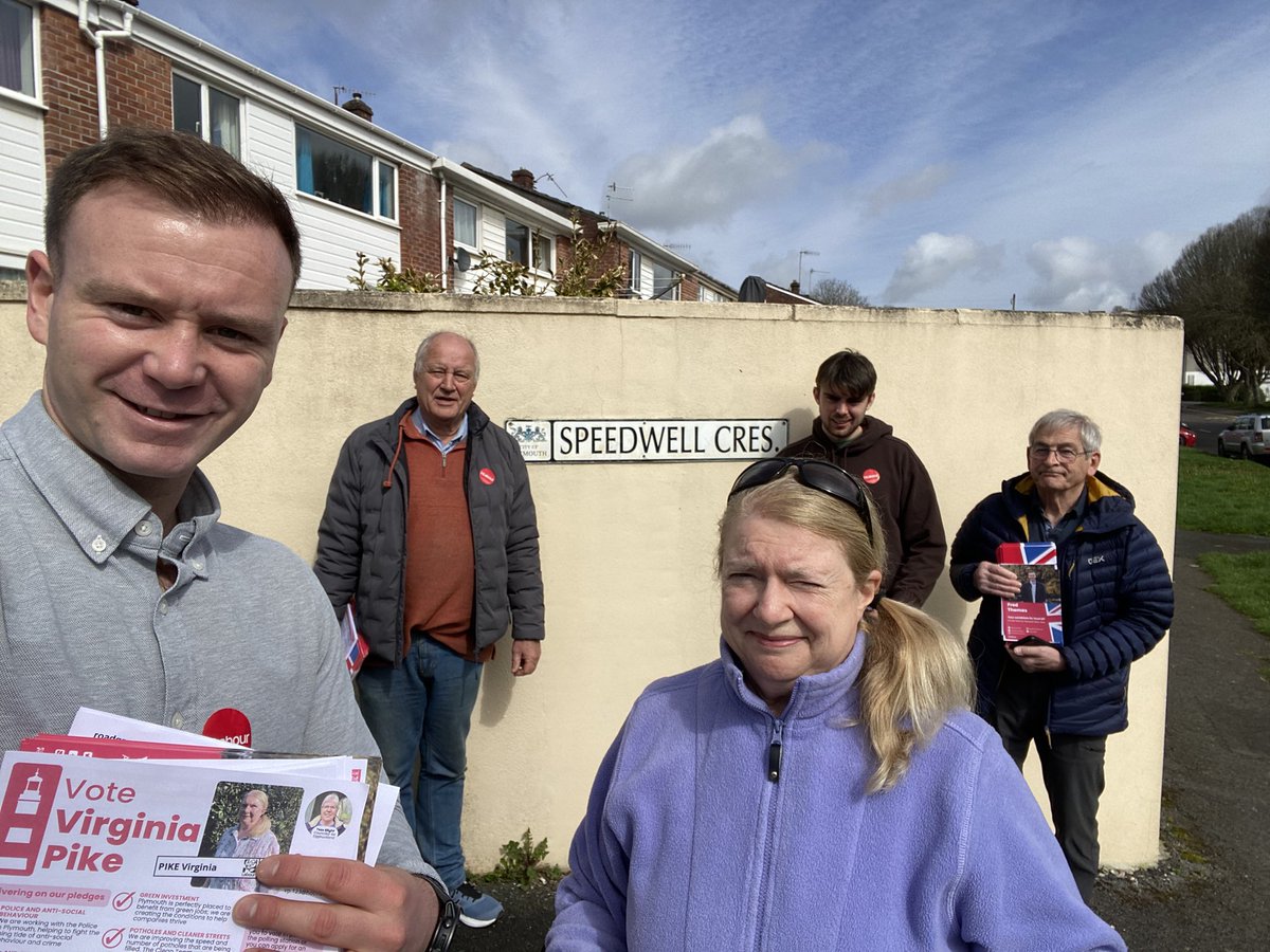 Followed by an interesting doorknock with @PlymouthLabour.  Residents around here voted almost unanimously Tory in 2019. Today out of 67 folks we spoke to… one Tory promise. 

More doorknocking later on!