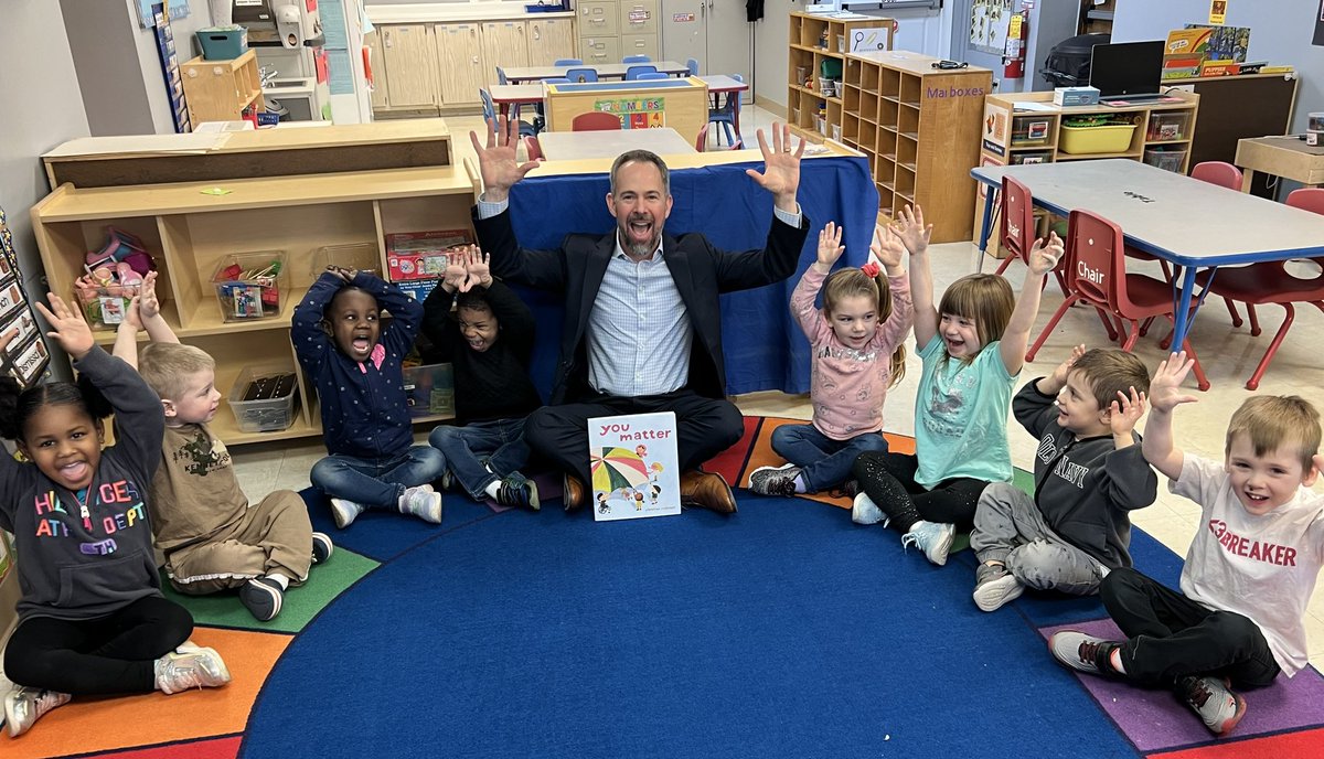 Thank you to Ms. Erin, Ms. Mary Jo, and the students in the Highlands 1 Head Start classroom for inviting me to help celebrate Reading Across America. We were all excited to read “You Matter!” @AlleghenyIU3 #servingeverylearner