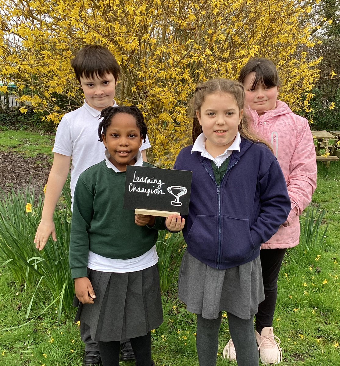 TheHuntspills's tweet photo. Congratulations to our Learning Champions this week for your fantastic approach to learning ππ
Thank you to our Hot Chocolate Friday winners for your kindness & positive attitudes throughout the week. We are proud of you all!
#teamthpa #hotchofriday #smilesallround https://t.co/eimcDxFDFG