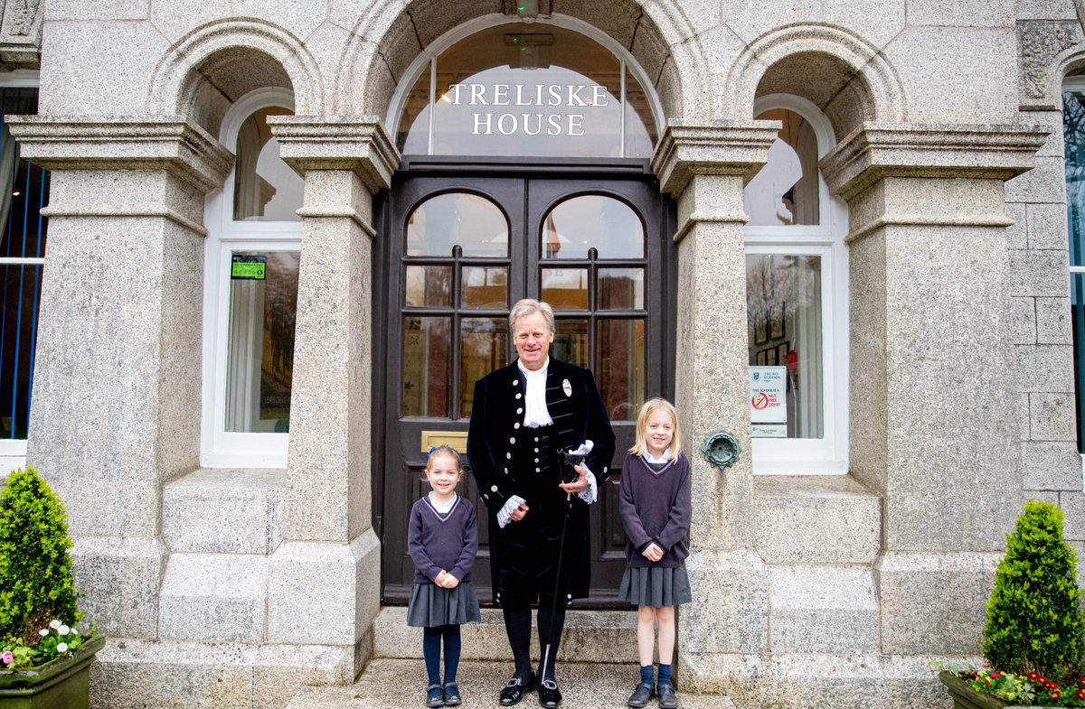 Our pupils at Pre-Prep had a visit from Toby Ashworth, the High Sheriff of Cornwall. Dressed in his regulation court dress, complete with hat, gloves and sword, Mr Ashworth led a fascinating morning assembly.