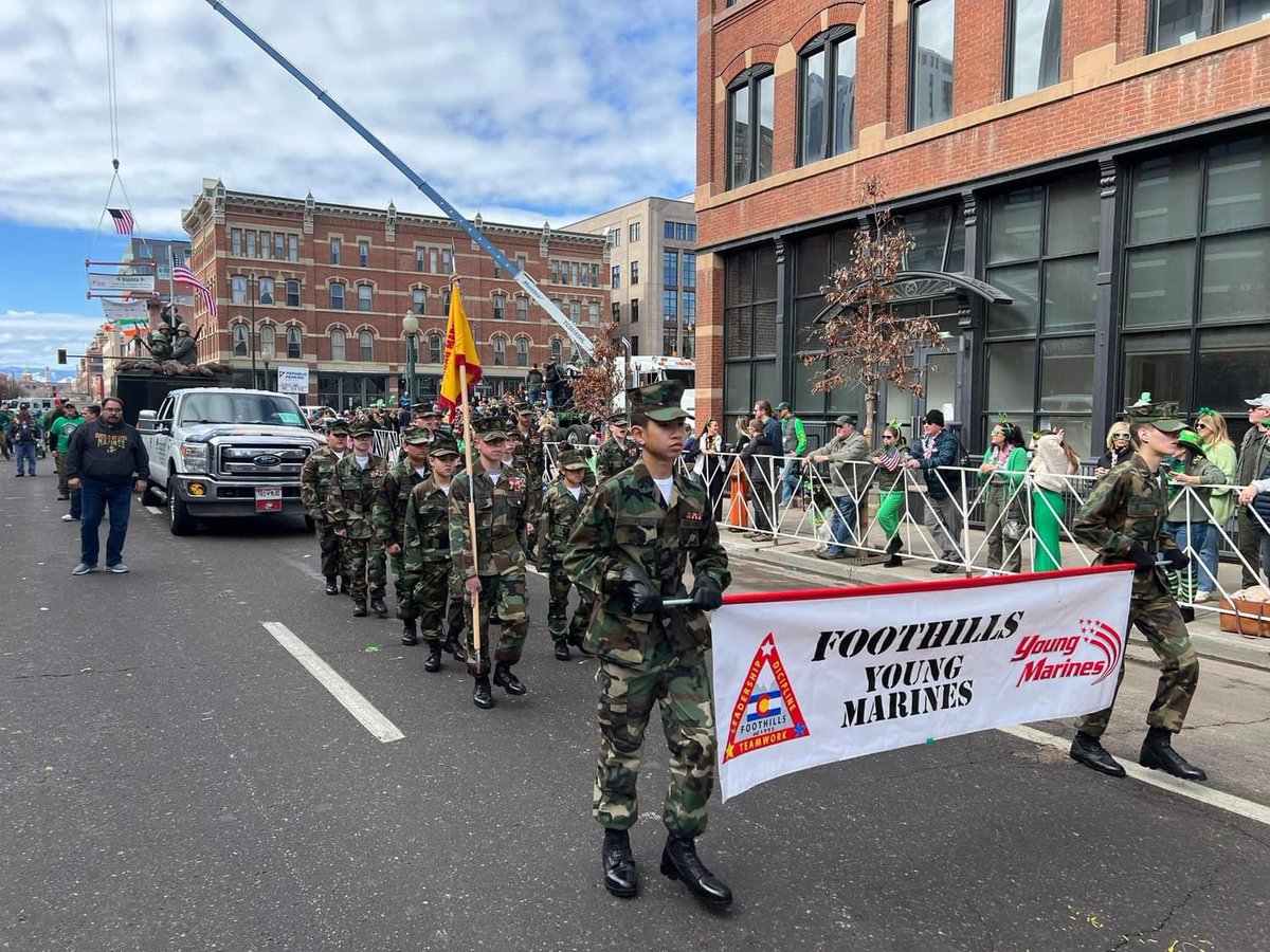 Foothill Young Marines from Thornton, CO stand tall in Denver's St. Patrick's Day parade! Braving the cold and snow, they not only marched with pride but also supported the Broomfield Marine Corps League Detachment by manning their float. True dedication in action! #YoungMarines