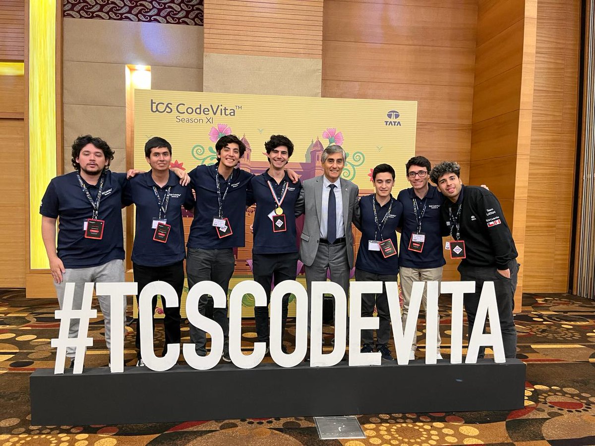 This year a record of seven Chilean students reached the finals of the competition in Mumbai. (2/2)