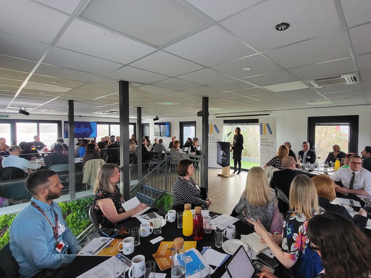 Thank you @jillharland1 and @lucielakin for two excellent talks at the Leaders' Breakfast this morning, and thanks again to @CATCHLeeds and our sponsors @CituUK for making the event possible! #collaboration