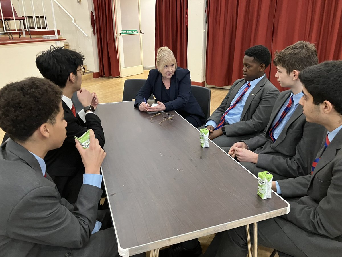 LboroHead's tweet photo. Time to Talk with Y9 speaking to our wonderful Central Service staff, caretakers, bursary staff, cleaners, grounds, medical, asking them questions about how they run LGS. Well done boys, you learned a lot about how staff support you. https://t.co/hHt7cplhUk