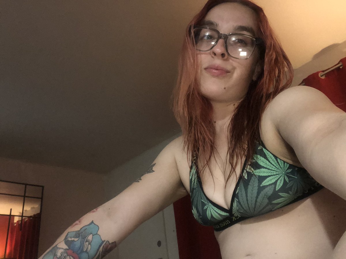 velmaadelux's tweet photo. It’s really that time guys you know you want some go ahead and let me know👀😈💯🙀#TrendingHot #SNOWBUNNY #porn #dallasmeets #dallasfreaks #bbc #dallaslinks #dallashookups #THICK #latenightfreak #hitthedms #dallasTx #flexible #fuckme #backshots #juicypussy #daddy #blowjobs #Dfw https://t.co/7Xz7B5j5Xb