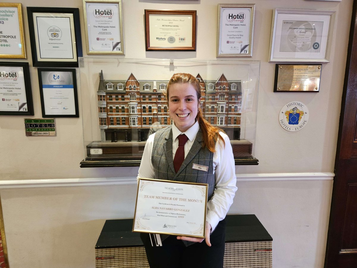 Congratulations to Alba, our exceptional team member of the month! ✨ From crafting memorable experiences at The MET Bar & Restaurant to jumping into banquets in our Ballroom, Alba's dedication and passion shines through.💫 #TheMetropoleHotel #Wevalueexceptional