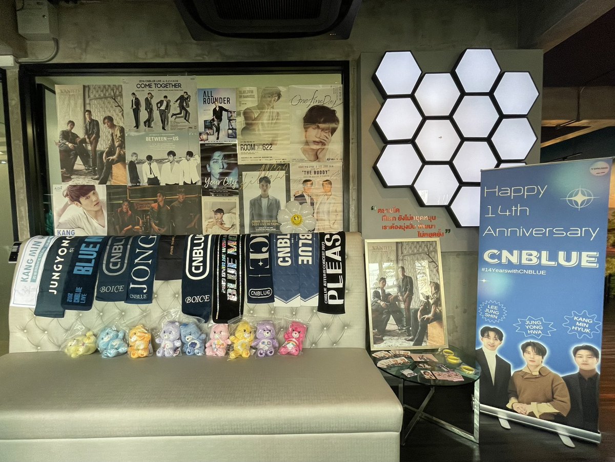 prswrs's tweet photo. ยงมินชิน มะสนใจจะมาคาเฟ่บ้างหรอคะะะะะ 🥺🥺🥺
#WelcomeCNBLUEToThailand 
#CNBLUENTITYinBKK https://t.co/XfRSv1A1iA