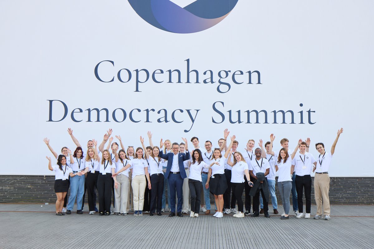 Volunteer at the Copenhagen Democracy Summit! Would you like to participate in a high-level strategic forum with international speakers discussing the current challenges for our democracies? Then join us 14-15 May, in Copenhagen or online. More info➡️ bit.ly/3vspQFy