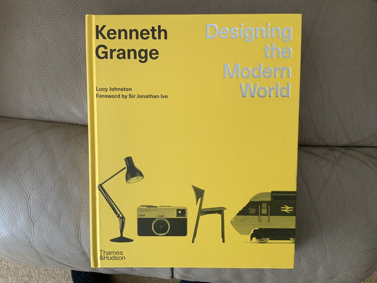 JordanBStudio's tweet image. Just Arrived, i’ve been looking forward to getting my hands on this one, (even though i didn’t know it was being published before i randomly spotted it listed a couple of months ago) :)
#KennethGrange #SirKennethGrange #Intercity125 #BritishRail