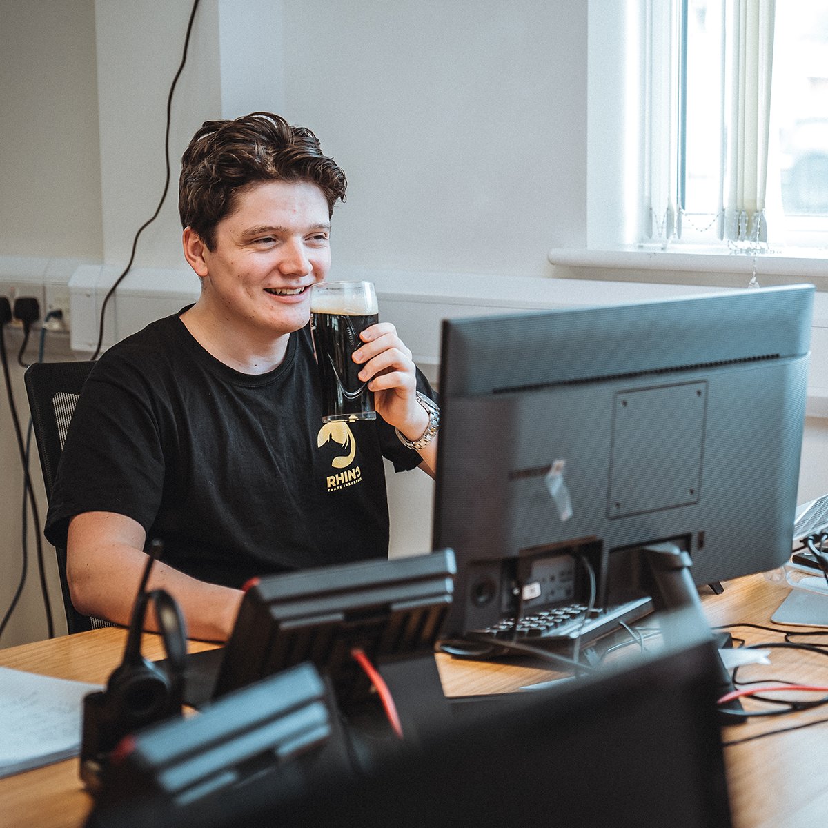 A day in the life at the Rhino office 🔥 Swipe to the end for a surprise 👀 rhinotradeinsurance.com (Disclaimer: Ed doesn't actually drink on the job - He was enjoying leftover 0% Guinness from our St Patrick's Day video 😅) #tradeinsurance #officelife #tradespeople