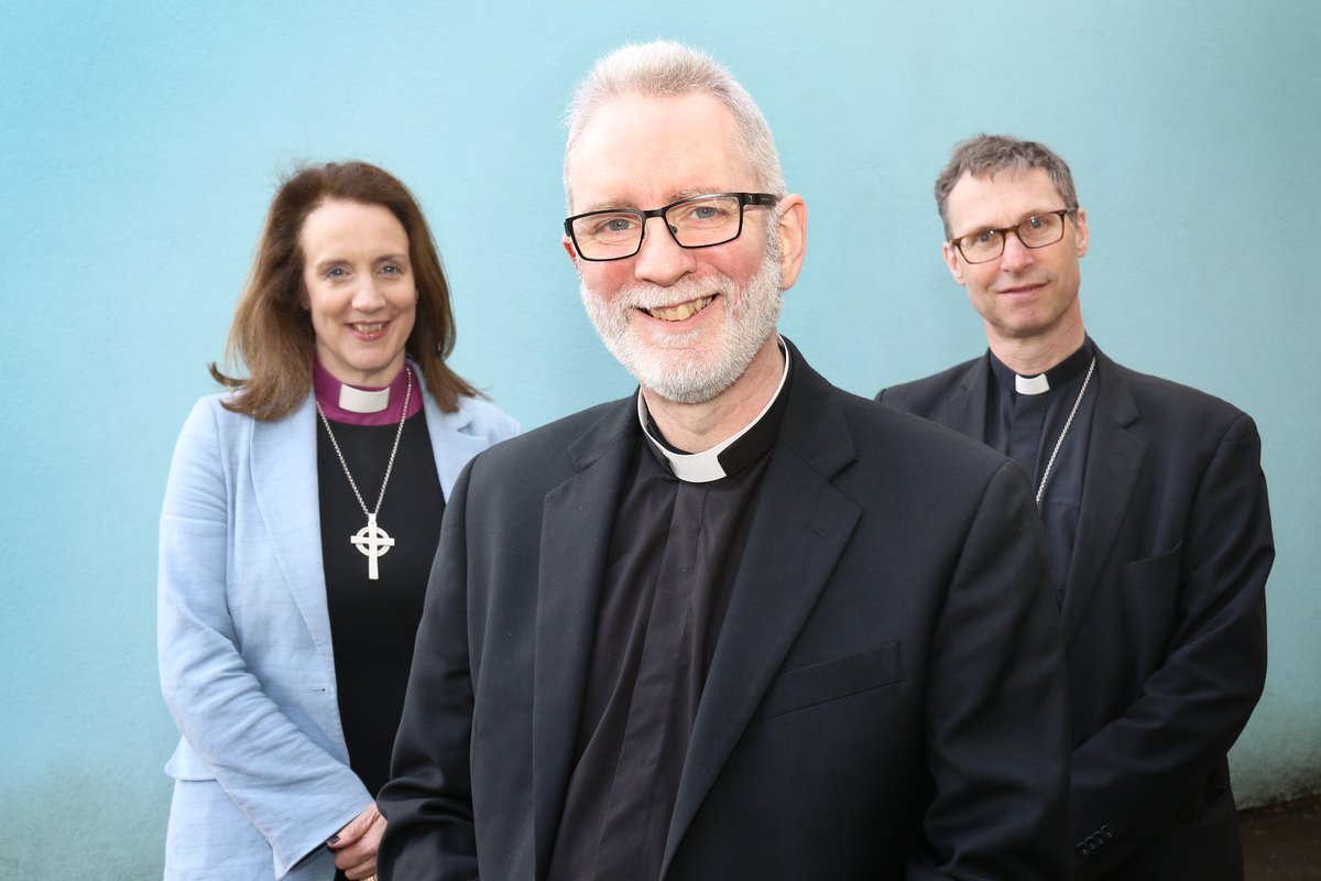 A warm Lancashire welcome to Rev. Dr Joe Kennedy, our next Bishop of Burnley, seen here with @bpblackburn and @JillLCDuff. More details: bit.ly/43wqfDO @churchofengland @BDBofE @cottrellstephen @BurnleyExpress @leponline @BBCLancashire @lancstelegraph