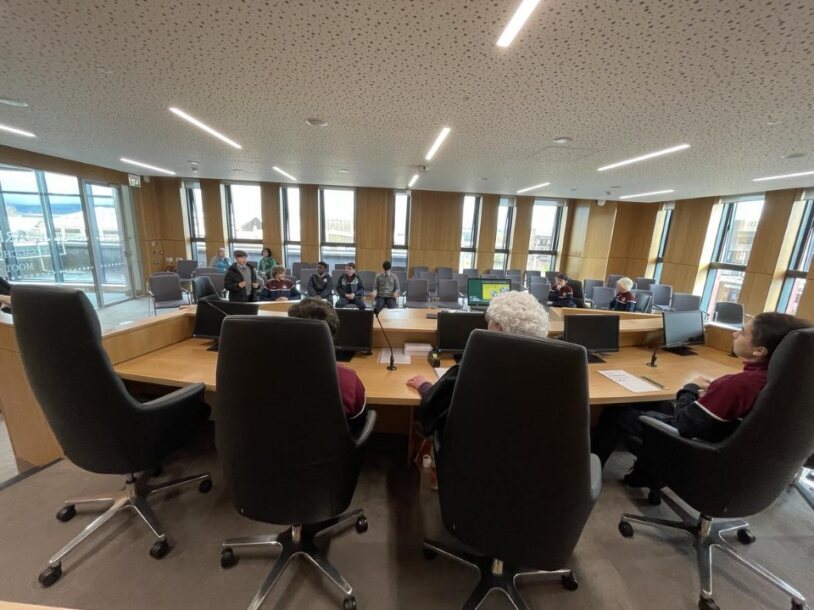 It was great having an enthusiastic group from @ColaisteMhichil on Campus last week who took part in a tour of the @ULLibrary, an Entrepreneur & Creativity Workshop with @gertorourke in @NexusUL and Mary Curtain who facilitated a session on @BusinessAtUL! A big thank you to all!