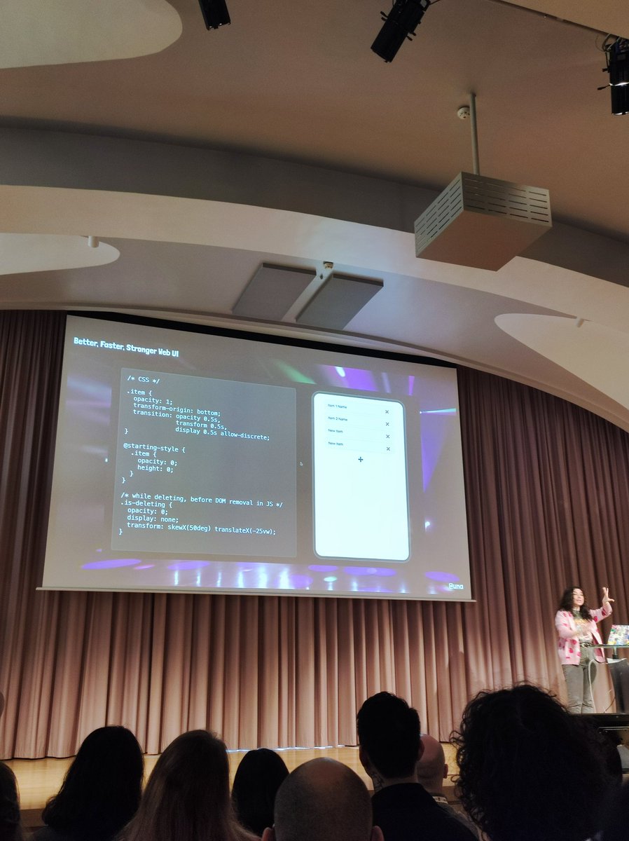 Miki Lombardi tweet media