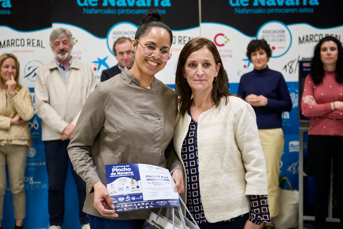 Premio “ETSIAB de la UPNA” a la “INNOVACIÓN EN EL PINCHO” #ELBOSQUECILLO por su pincho Etéreo Mecato @BodegaMarcoReal @CooperativaHos1 @caixabank @la1870_cerveza En colaboración con @VisitPamplona Subvenciona @VisitNavarra #SemanaDelPincho2023 #innovacion #upna #etsiab