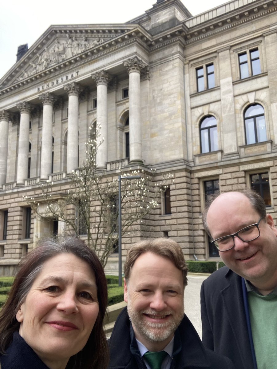 Ein historischer Tag für die #Legalisierung von #Cannabis. Wir sind stolz unseren Teil dazu beigetragen zu haben! ✊🏼