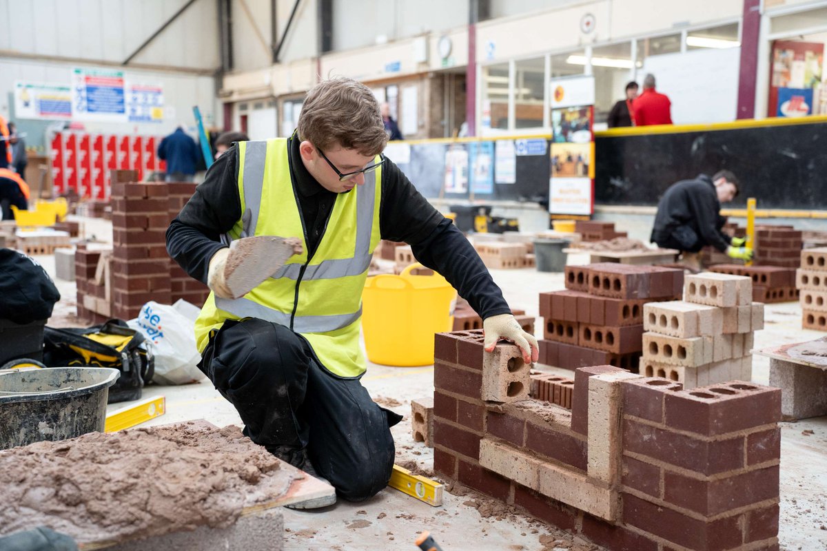 Well done to everyone who took part in the Welsh regional @gbricklayers competition at #Newport Campus last week 👏🏼 

Great to see the best junior bricklayers in Wales showcasing their skills in our specialist brickwork facility 🧱🏴󠁧󠁢󠁷󠁬󠁳󠁿

#GOB2024 #LoveConstruction 👷🏼