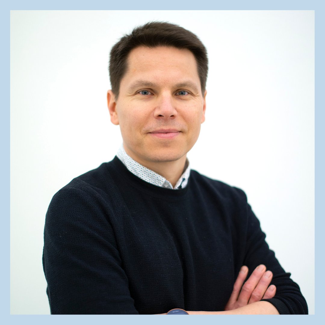 #Digitalisaatio avaa uusia mahdollisuuksia julkisille palveluille, mutta kuvataidealalle se tuo haasteita. Kuvaston tj. Tommi Nilsson kirjoittaa blogissa digitalisaation ja taiteilijoiden oikeuksien välisestä ristiriidasta. #tekijänoikeus #museot

➡️kuvasto.fi/2024/03/tehokk…