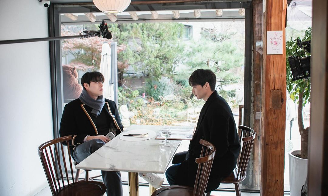 BlLLking's tweet photo. the stills piqued my interest
#회색기류 #GrayCurrents https://t.co/XRCQzE7z8N