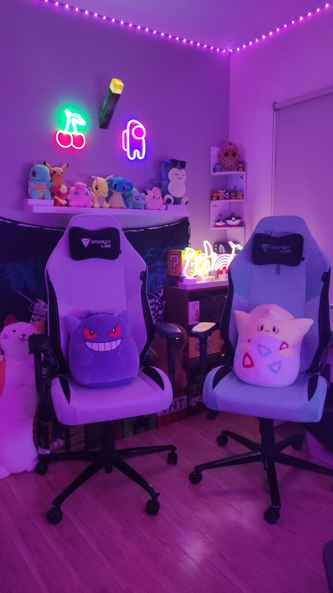 These chairs are so comfy I got two😉#Secretlab
