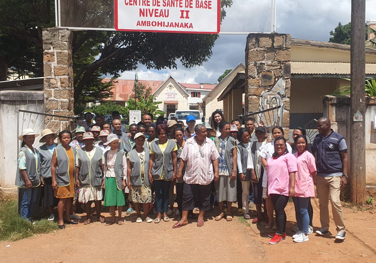 UNICEFMada's tweet photo. Currently in Madagascar, a @gavi  mission is underway to assess funded programs and discuss future strategies with vaccination partners. With a priority of ensuring access to all essential vaccines #ForEveryChild, @UNICEFMada  is actively involved in this process.
#VaccinesWork https://t.co/t4Qz1pr6SP