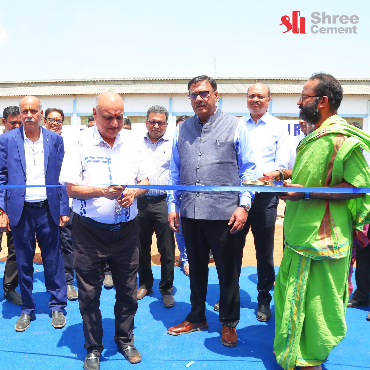 @shreecementltd announced the launch of Bangur Concrete with the commissioning of its first Greenfield Ready Mix Concrete (RMC) plant in Hyderabad. The plant which was inaugurated by Shri HM Bangur, Chairman Shree Cement has a capacity of 90 cubic meters per hour. The…