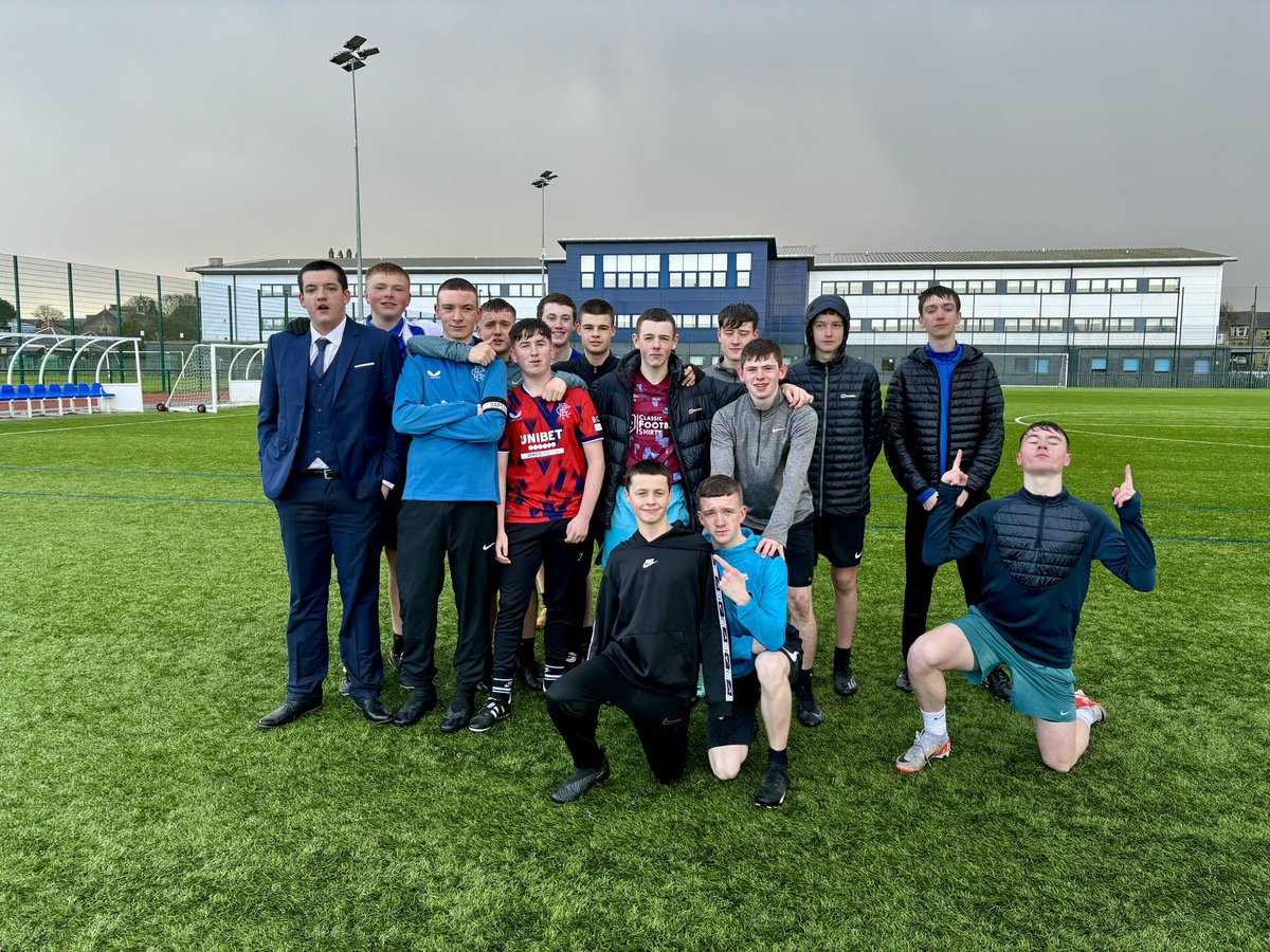 End of year game between this years Friday morning S3 Football skills class and last years saw the S4’s get a 2-0 win. Thanks to Josh ‘the Gaffer’ Smith for organising alongside @ASKilwinning ! @Kilwinning_Acad