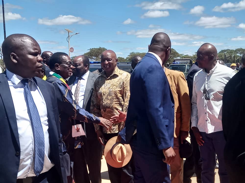 nash_wevhu's tweet photo. President @edmnangagwa has arrived for a tour of the US$1,5 billion Dinson Iron and Steel Plant in the Manhize area near Mvuma in Midlands Province to gain an appreciation of the massive project, which is nearing completion. @Disco_Zimbabwe https://t.co/pQhXb88xSY