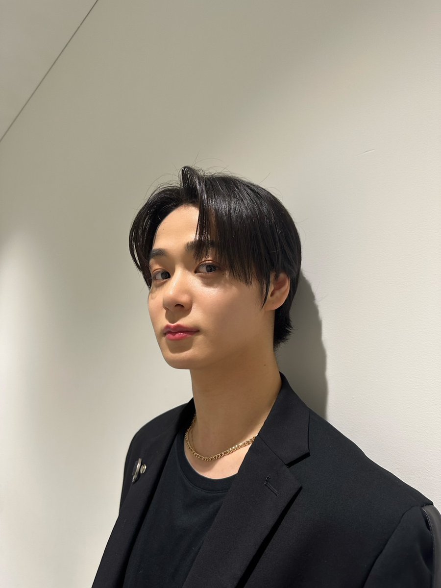 OCTPATHofficial's tweet photo. [#SHUNSEI]

皆さんこんばんは！
太田駿静です！「オオタシュンセイ」
#バズリズム に出演させて頂きます！
とても光栄です！

少しでも気になったら各SNSなどもやってますので是非チェックしてみてね！

ありがとうございました！
またね！

#バズリズム02 @BUZZRHYTHM_NTV 
#OCTPATH  #太田駿静 https://t.co/6dIqzpYRdl