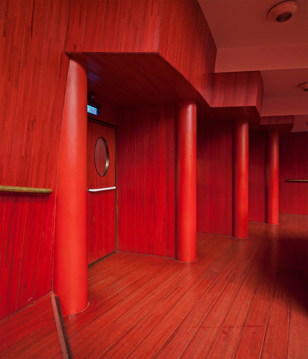 luusssso's tweet photo. In love with the deep reds of Teatro Regio in Turin, Italy https://t.co/wGVqWJczs1