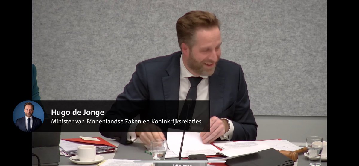 Gisteren bij het woondebat met <a href="/hugodejonge/">Hugo de Jonge</a> drie dingen ingebracht namens de <a href="/SGPnieuws/">SGP</a> 
- kortere proceduretijd <a href="/RaadvanState/">Raad van State</a> 
- meer structurele financiële ondersteuning gemeenten
- geen strengere eisen in <a href="/zuid_holland/">Provincie Zuid-Holland</a> waardoor dorpen op slot gaan.