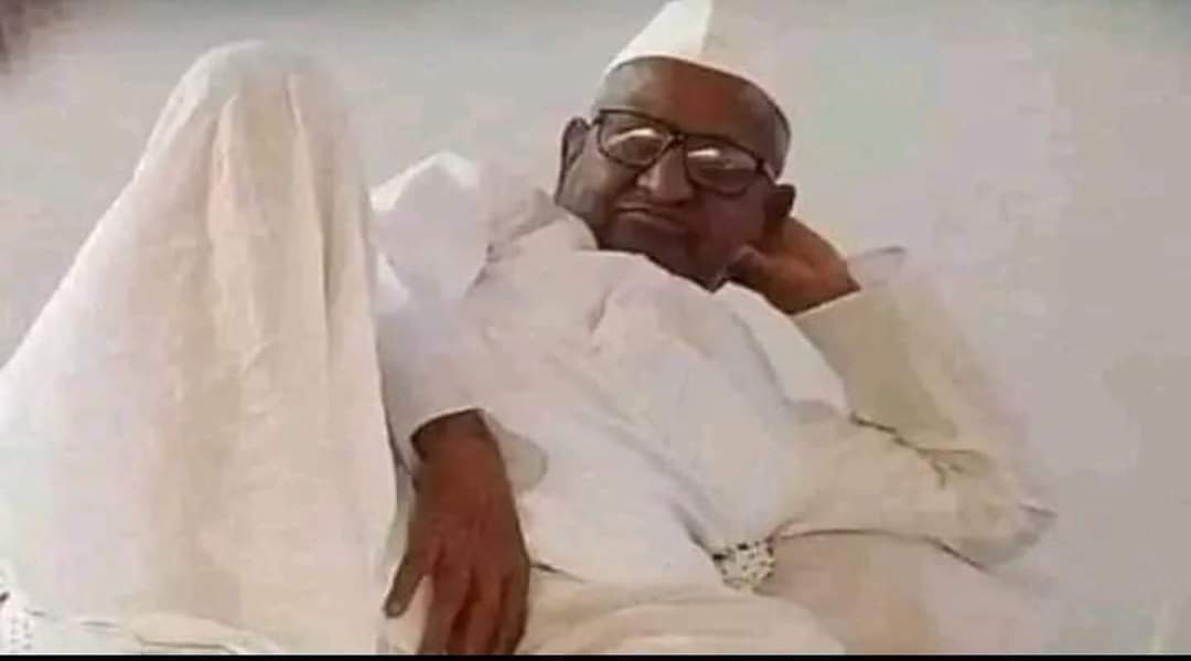 Manish48882's tweet photo. #अब जाके आया मेरे बैचेन दिल को करार
😂😂😂😂😂😂 बुरा न मानो होली है 😃😃 https://t.co/olWxS0HcYi