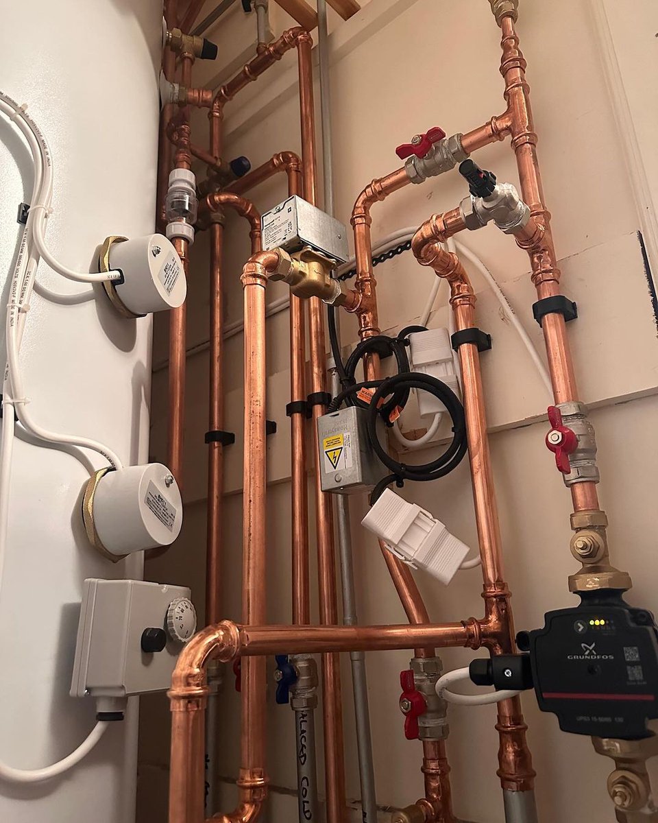 Check this installation out by Gower Plumbing nothing beats that shiny copper finish 🤩 #ConexBanninger #Installation #BPress